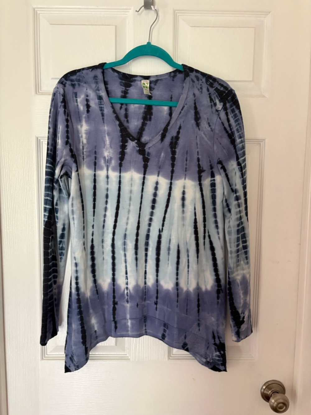 Tie-Dye V-Neck Long Sleeve Top - Purple Blue Boho Lightweight Women’s Shirt XL - Picture 3 of 7